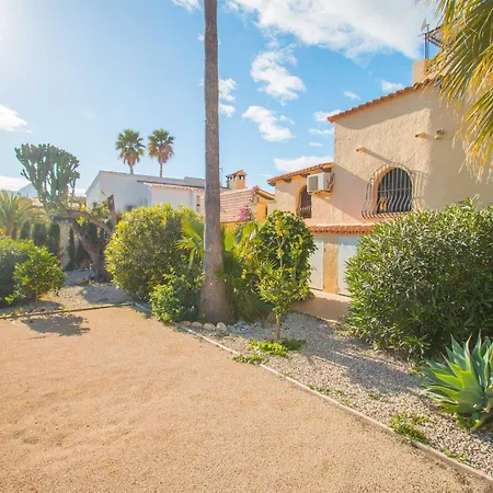 Ebro - Plusholidays Villa