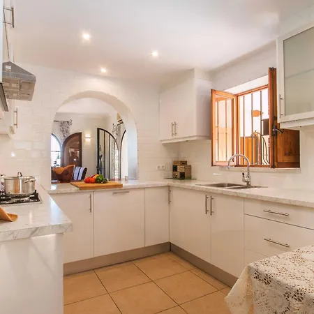 Βίλα Ebro - Plusholidays