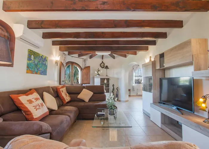 Ebro - Plusholidays * Ifach