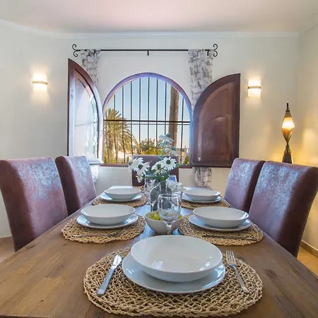 Villa Ebro - Plusholidays